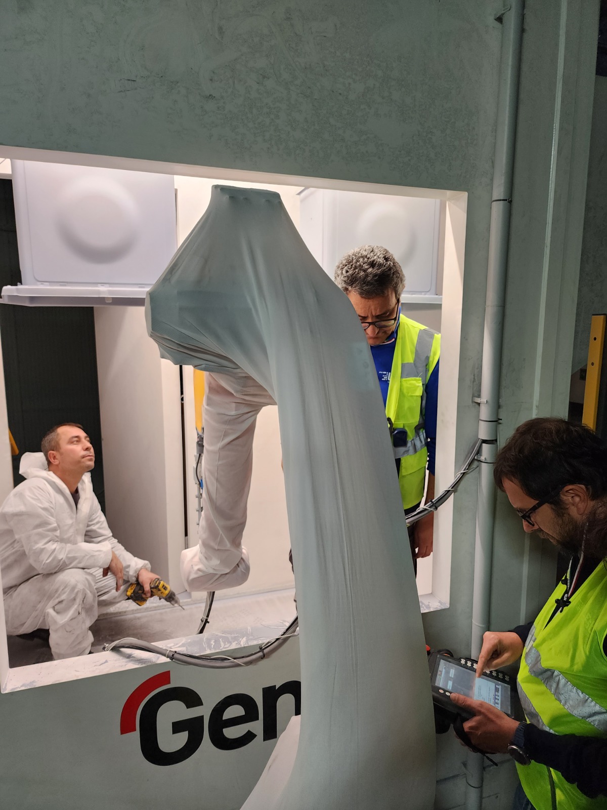 WhatsApp Image 2023-04-15 at 16.11.56 (2)